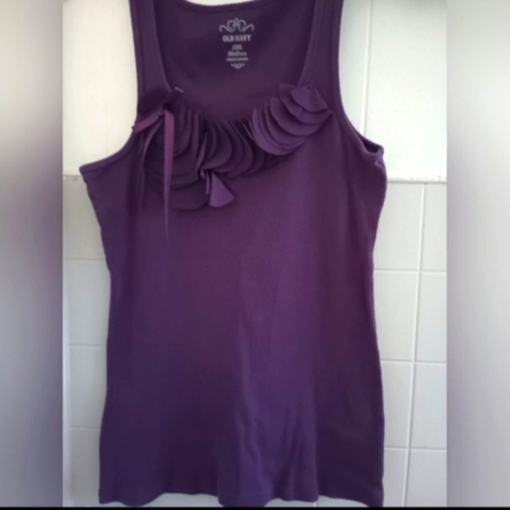 4/$20 Old Navy Tank